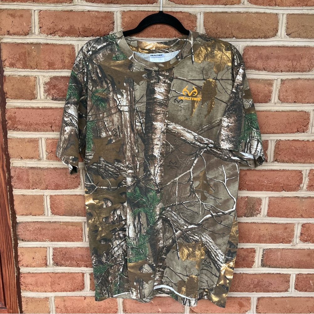 Realtree Men's Camouflage T-Shirt